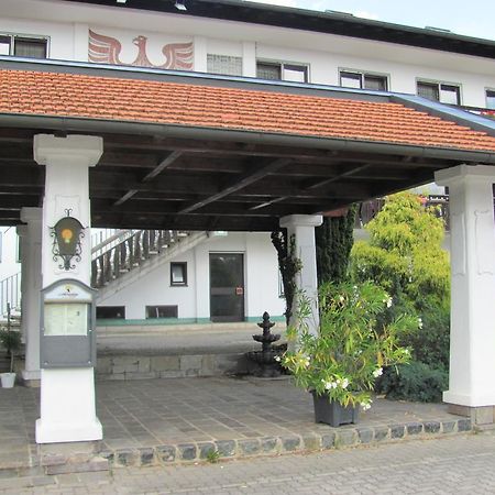 Hotel Negele Hohenfurch Екстер'єр фото