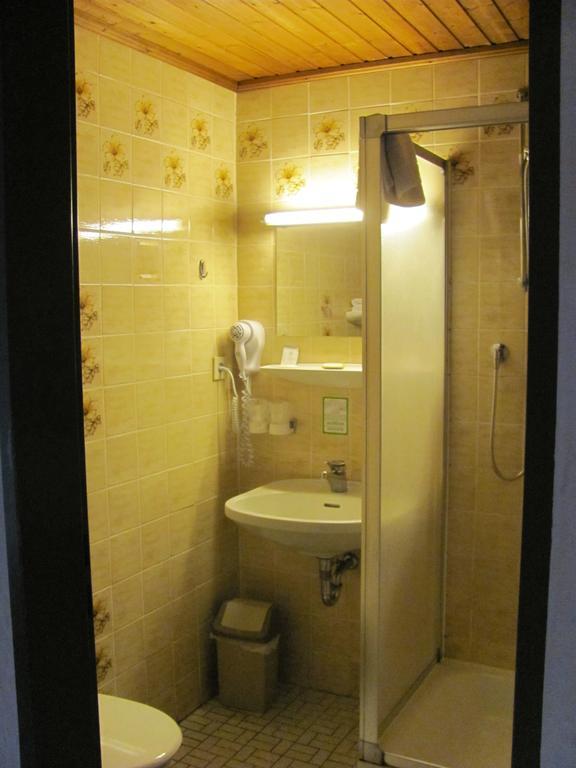 Hotel Negele Hohenfurch Екстер'єр фото